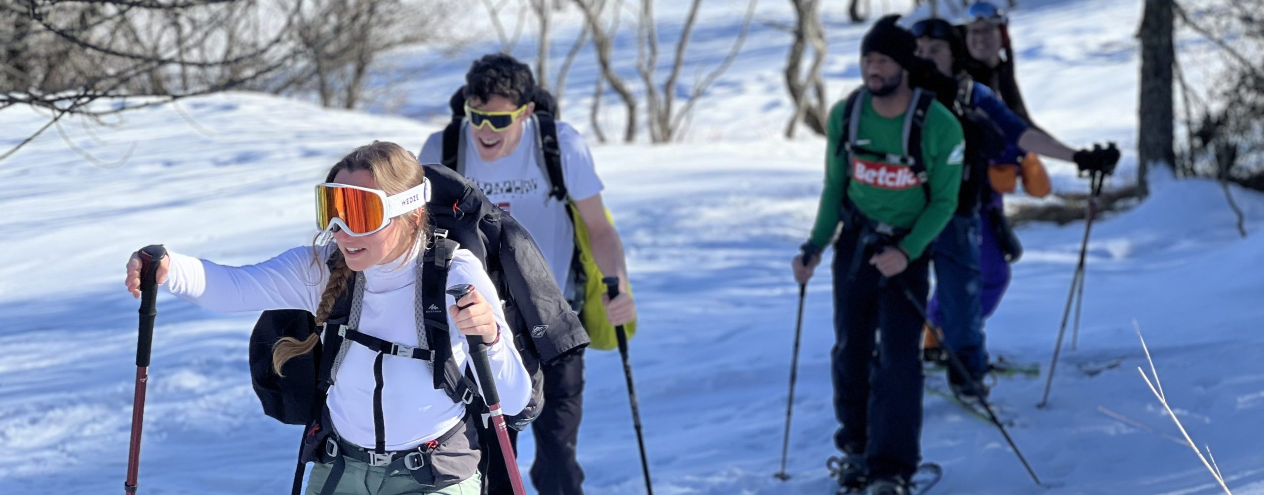 Un groupe profite ensemble d’une sortie Snooc